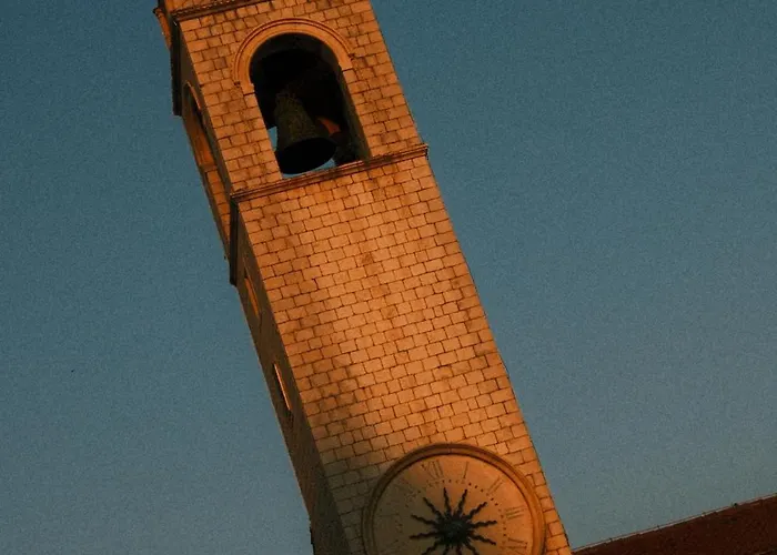 Antaeus Old Town *