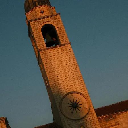 Antaeus Old Town *