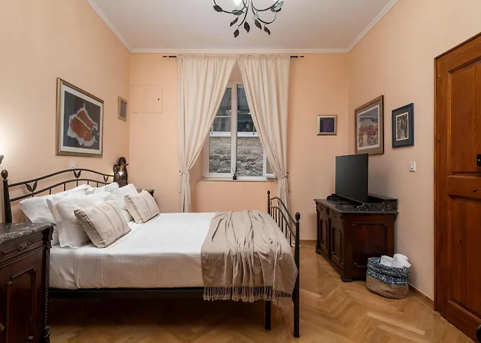 Antaeus Old Town Appartamento