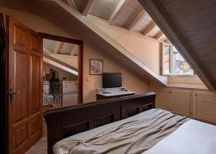 Antaeus Old Town Ragusa