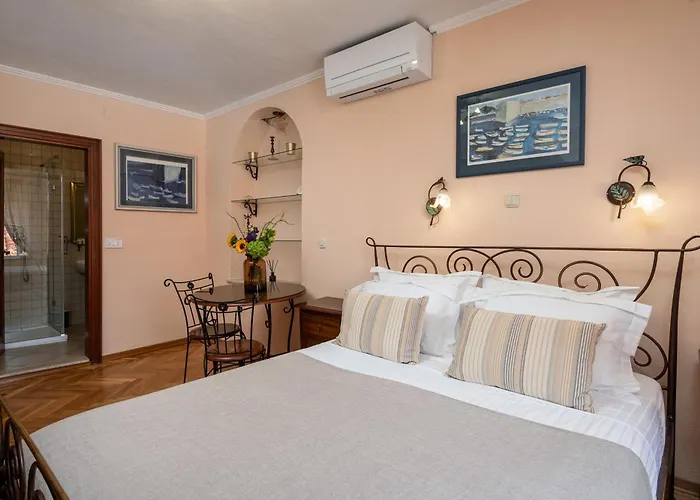 Antaeus Old Town Апартаменты *