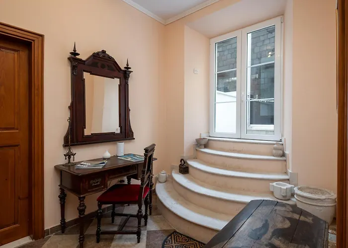 Antaeus Old Town Appartamento *